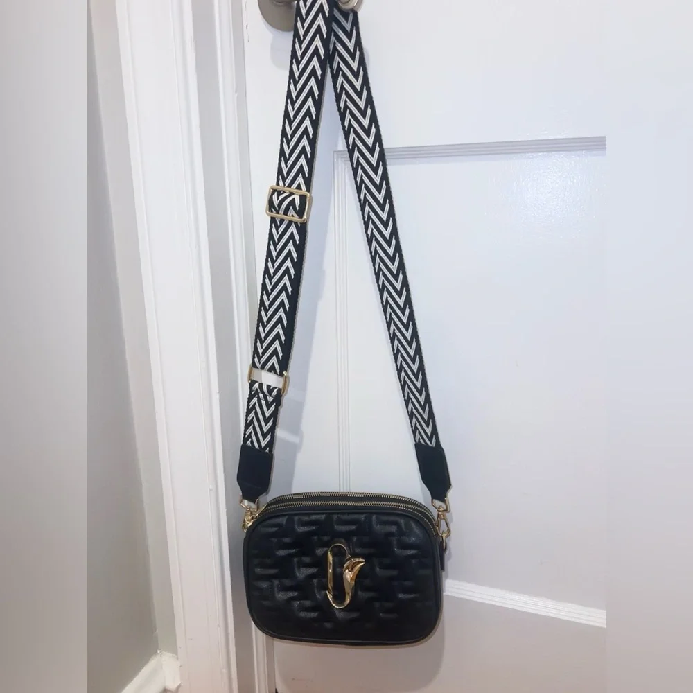 black crossbody purse - Picture 1 of 2
